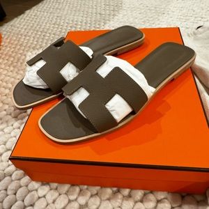 Hermès Brown Slide Sandals